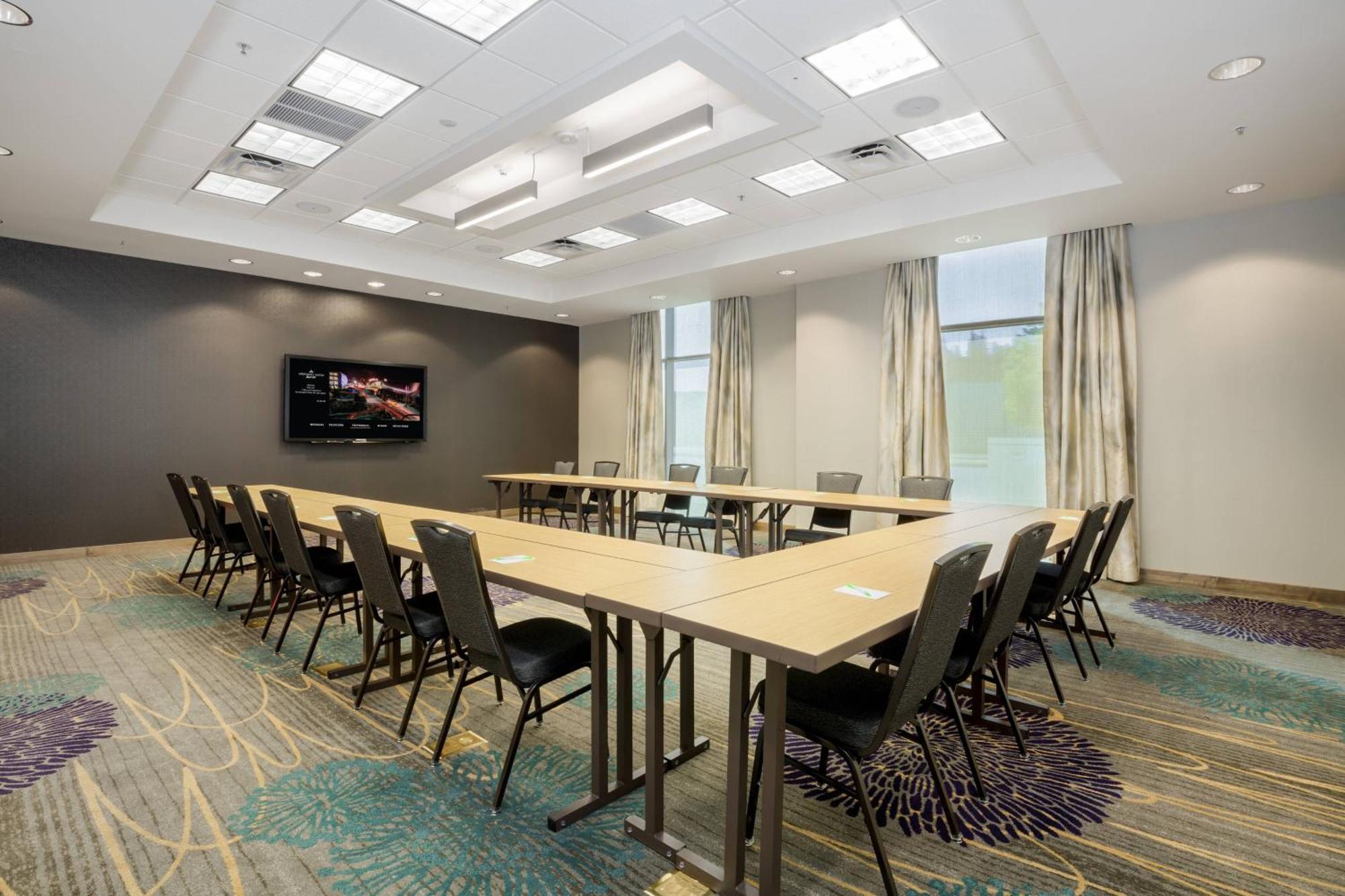 By Marriott Airport 4* São José